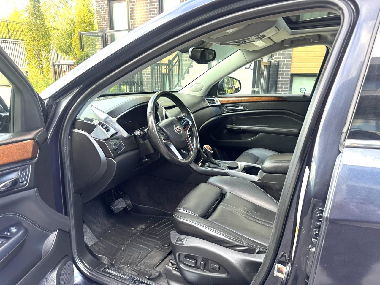 2014 Cadillac SRX Luxury Photo