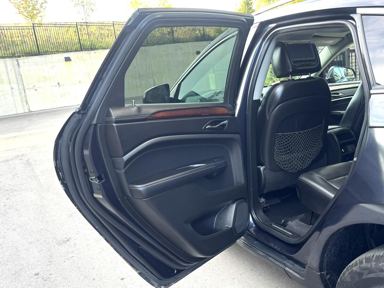 2014 Cadillac SRX Luxury Photo