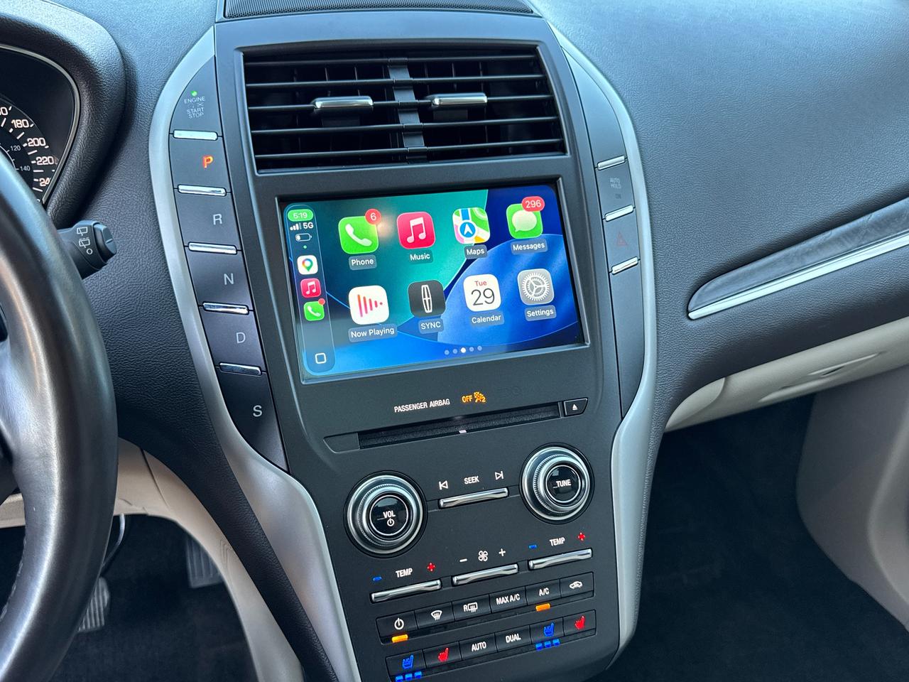 2018 Lincoln MKC AWD Reserve+CLEAN CARFAX+Service Records Since New Photo