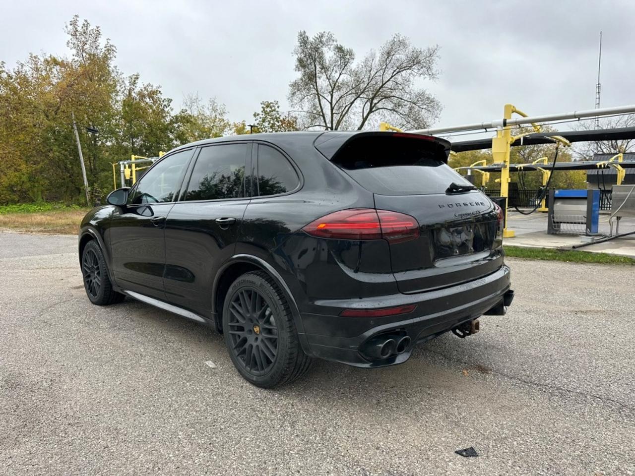2016 Porsche Cayenne GTS GTS Photo
