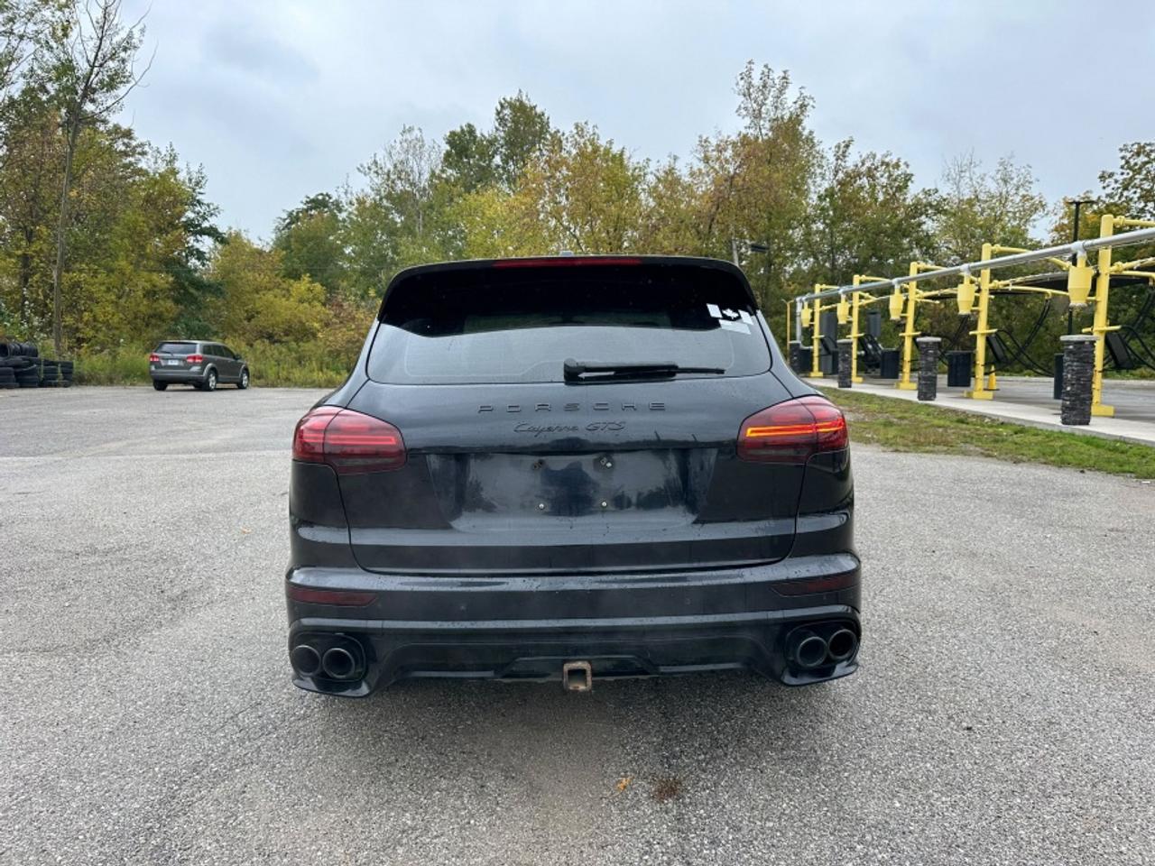 2016 Porsche Cayenne GTS GTS Photo