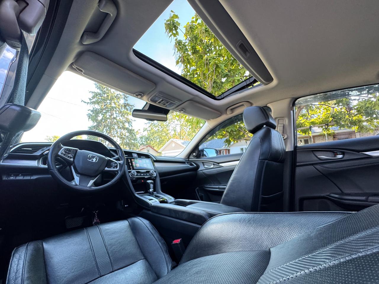 2016 Honda Civic Touring+Leather+Roof+GPS+Adaptive Crise+LKA Photo