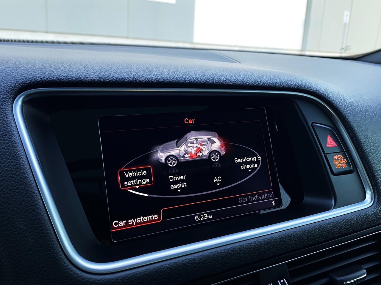 2017 Audi Q5 2.0T-QUATTRO-S-LINE SPORT PKG-NAV-CAMERA-PANO ROOF Photo