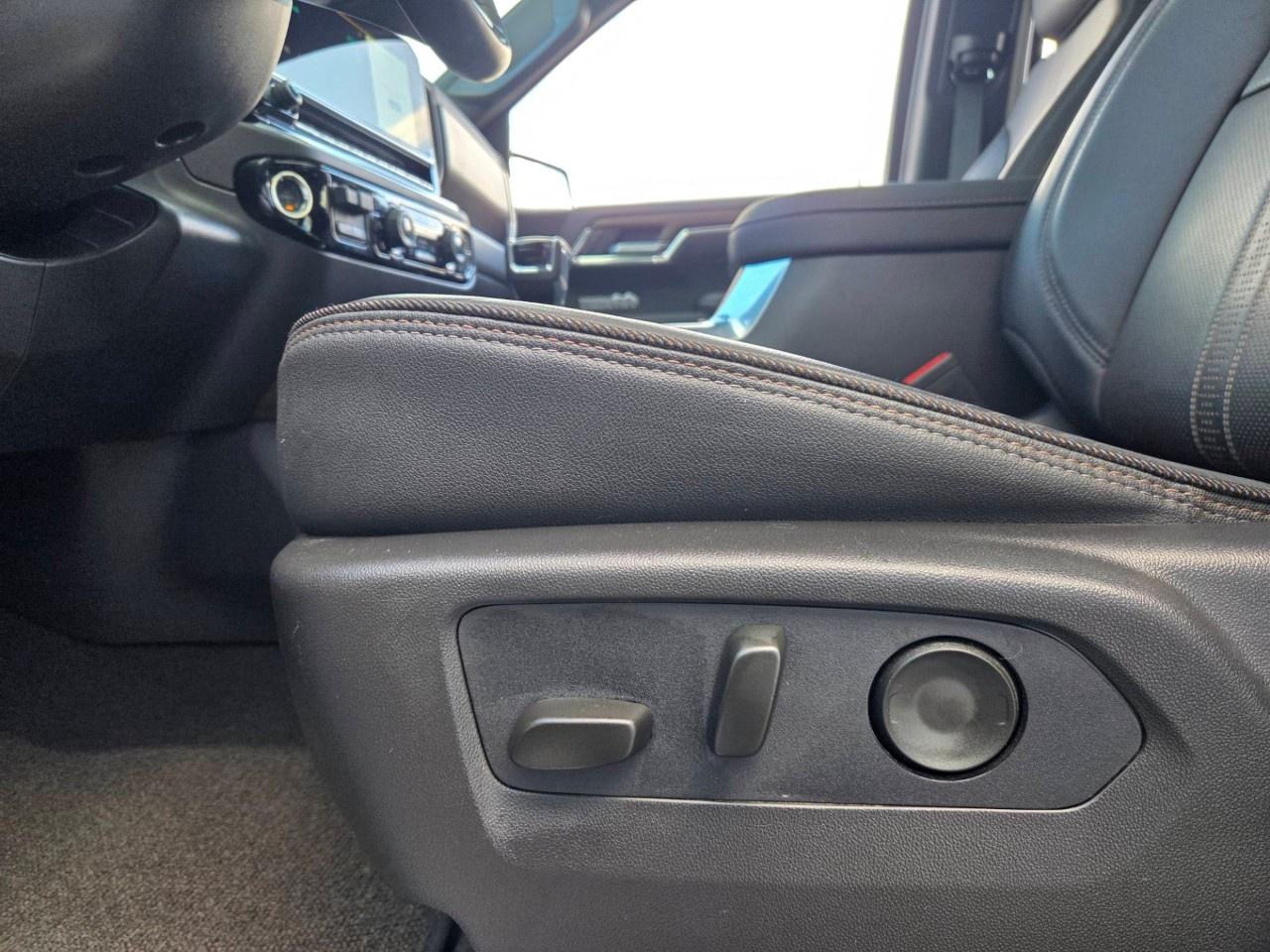 2026 Chevrolet Silverado 1500 Crew Cab Short Box 4-Wheel Drive High Country Photo