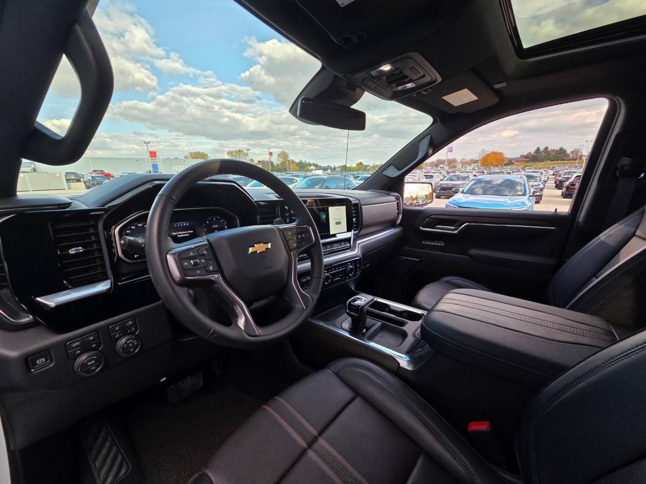 2026 Chevrolet Silverado 1500 Crew Cab Short Box 4-Wheel Drive High Country Photo