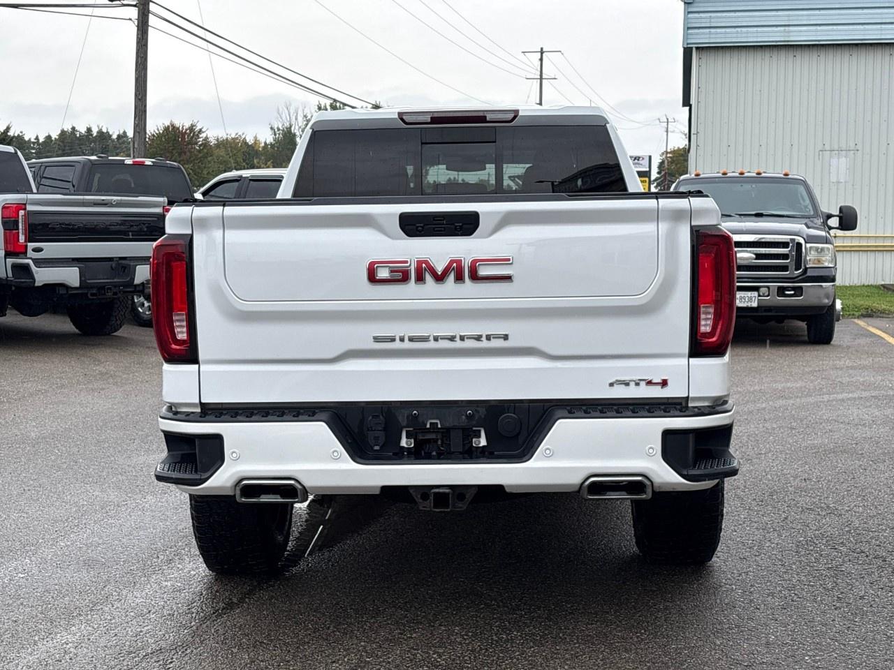 2021 GMC Sierra 1500 Crew Cab Standard Box 4-Wheel Drive AT4 Photo