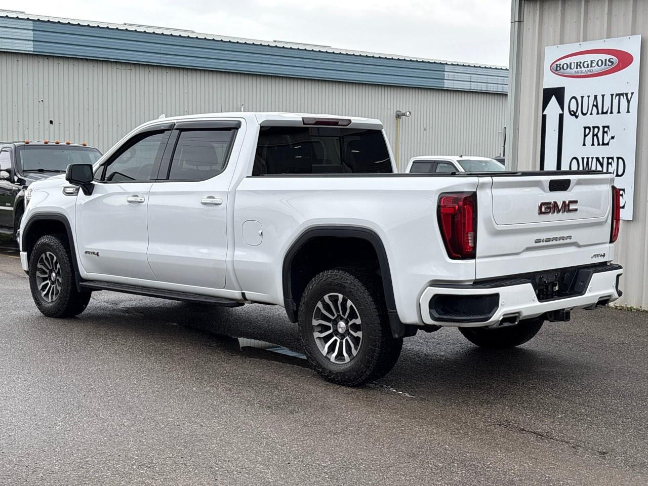 2021 GMC Sierra 1500 Crew Cab Standard Box 4-Wheel Drive AT4 Photo