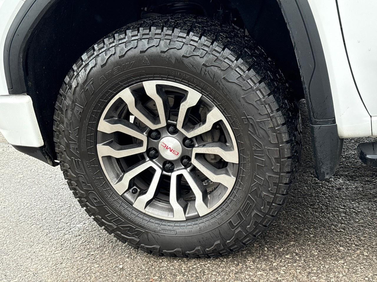 2021 GMC Sierra 1500 Crew Cab Standard Box 4-Wheel Drive AT4 Photo