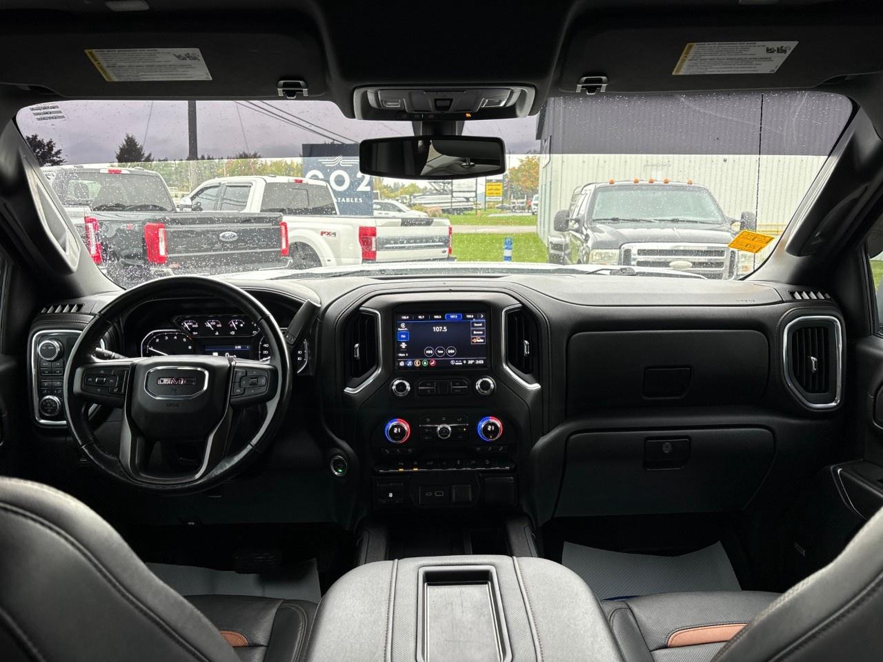 2021 GMC Sierra 1500 Crew Cab Standard Box 4-Wheel Drive AT4 Photo