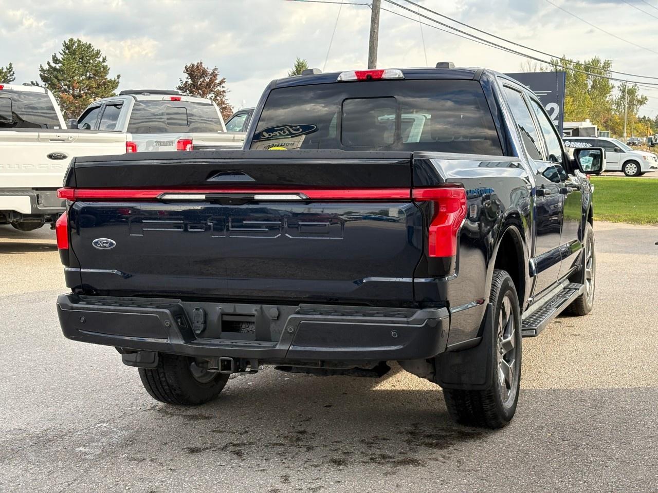 2022 Ford F-150 Lightning Lariat 4WD SuperCrew 5.5' Box Photo