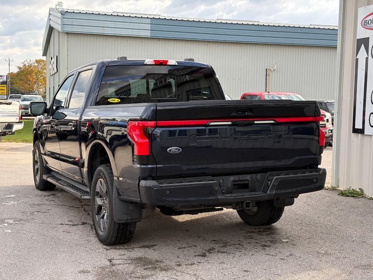 2022 Ford F-150 Lightning Lariat 4WD SuperCrew 5.5' Box Photo