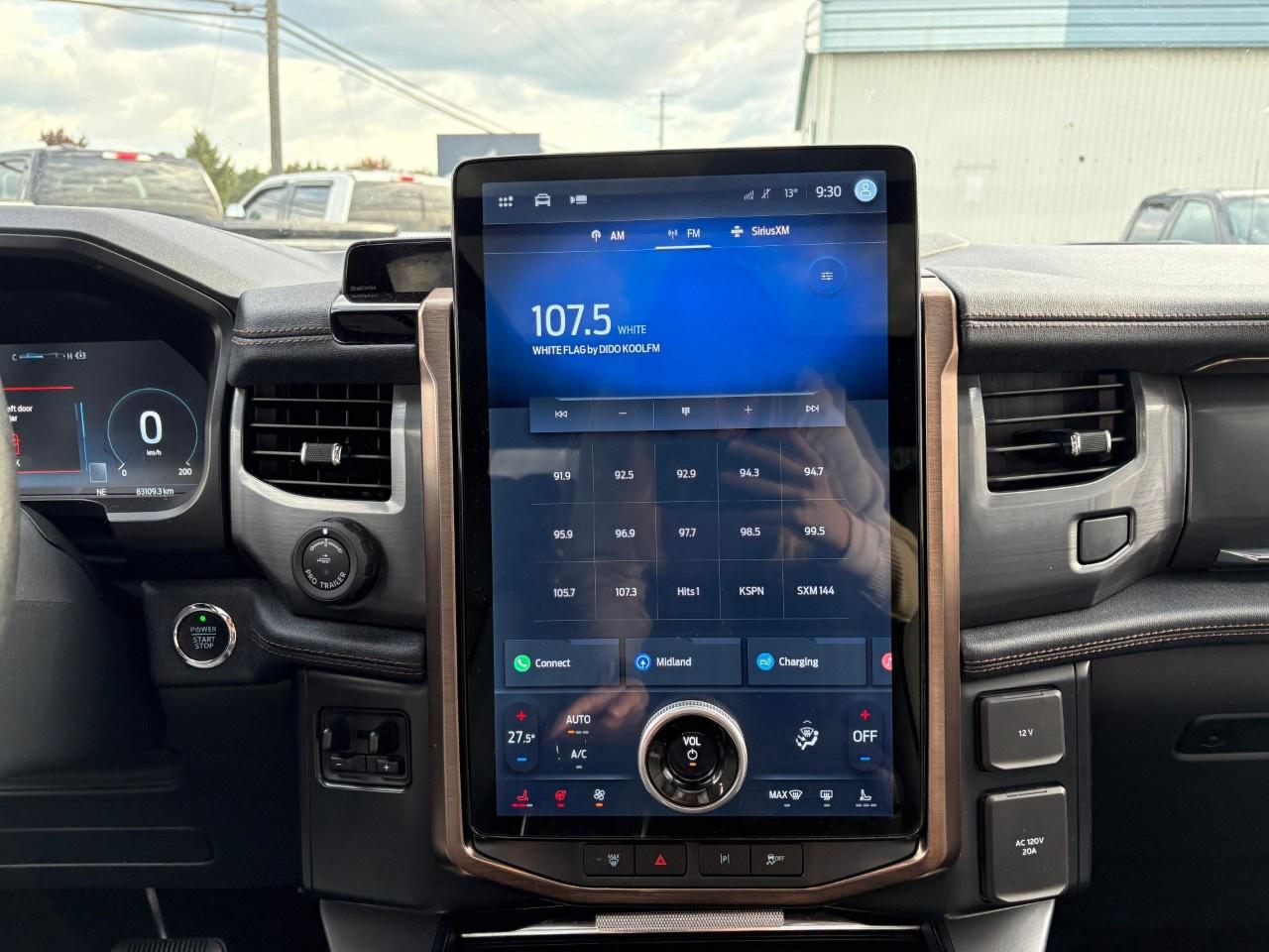 2022 Ford F-150 Lightning Lariat 4WD SuperCrew 5.5' Box Photo