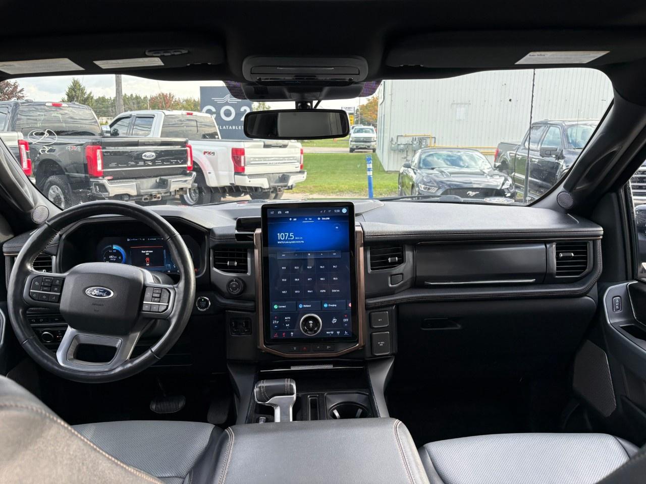 2022 Ford F-150 Lightning Lariat 4WD SuperCrew 5.5' Box Photo