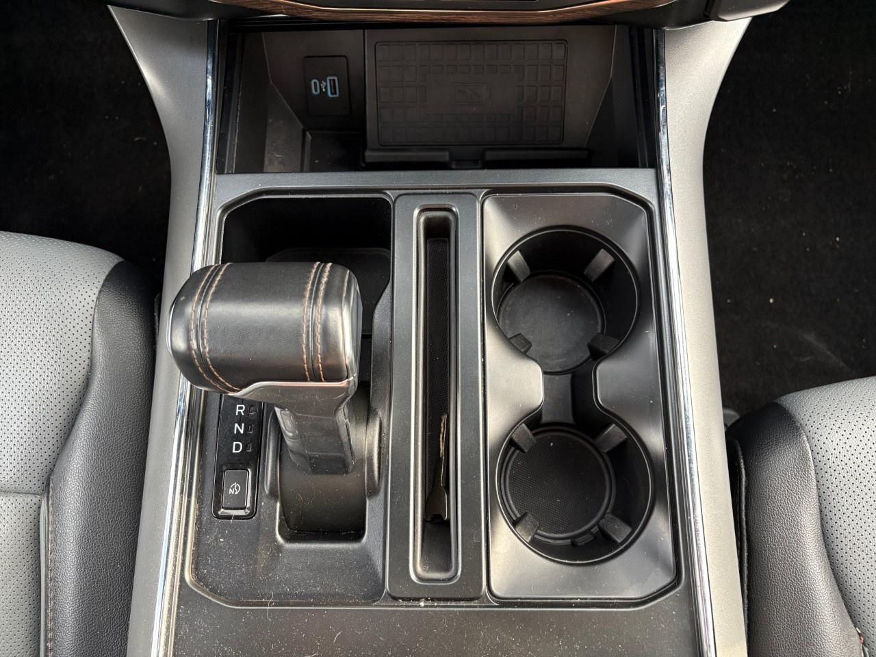2022 Ford F-150 Lightning Lariat 4WD SuperCrew 5.5' Box Photo