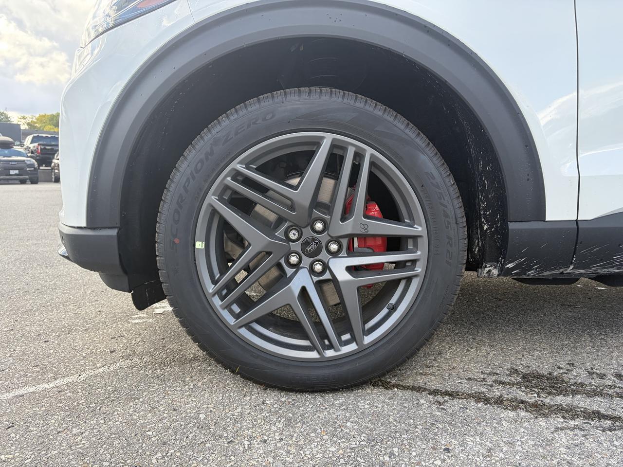 2027 Ford Explorer ST-Line 4WD Photo