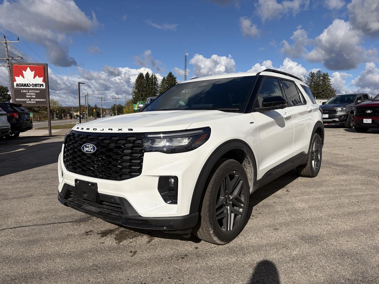 2027 Ford Explorer ST-Line 4WD Photo0