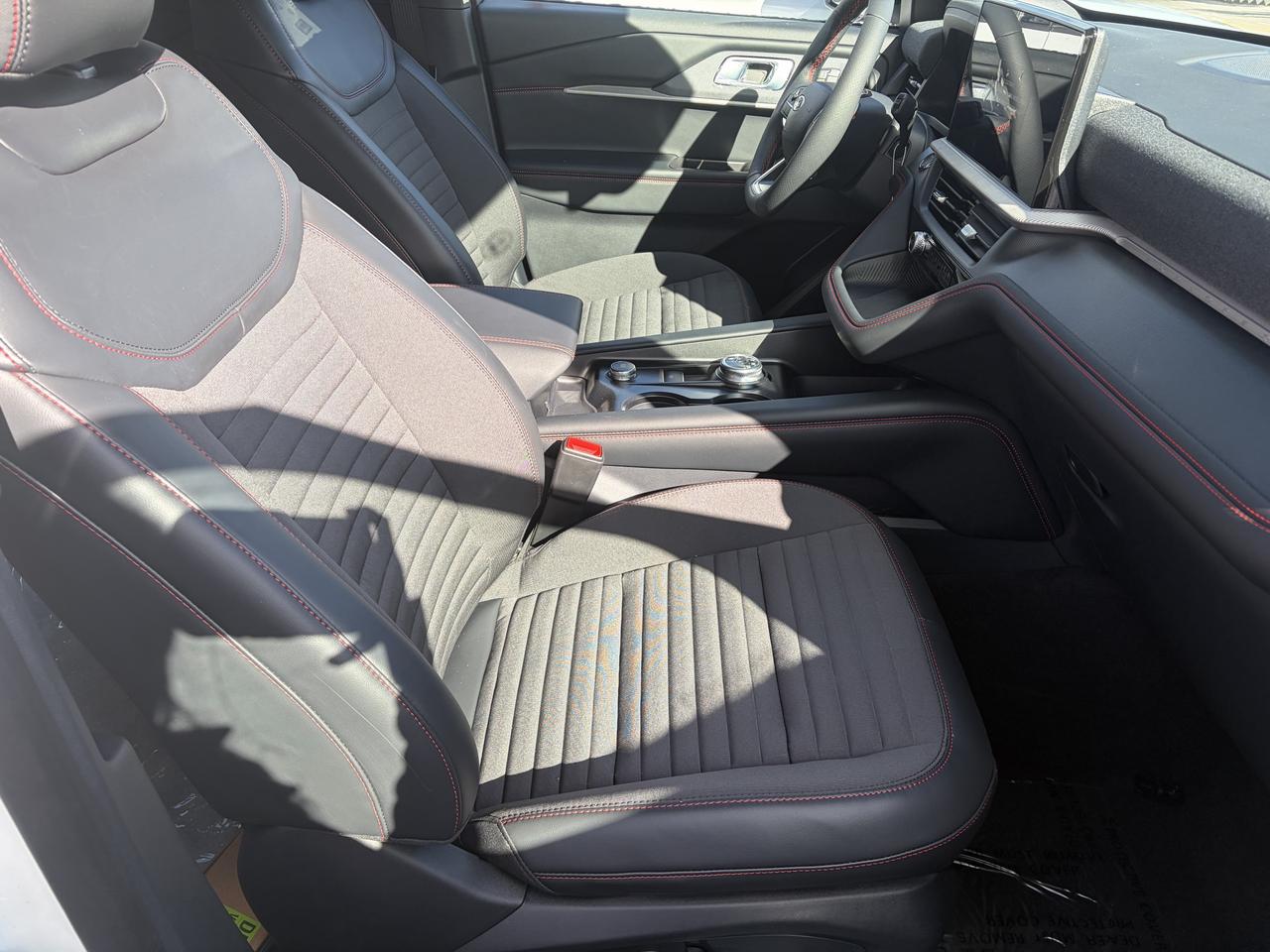 2027 Ford Explorer ST-Line 4WD Photo