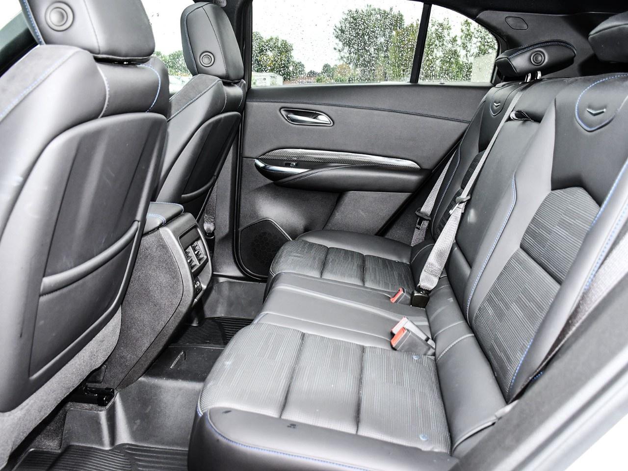 2024 Cadillac XT4 AWD 4dr Sport Photo