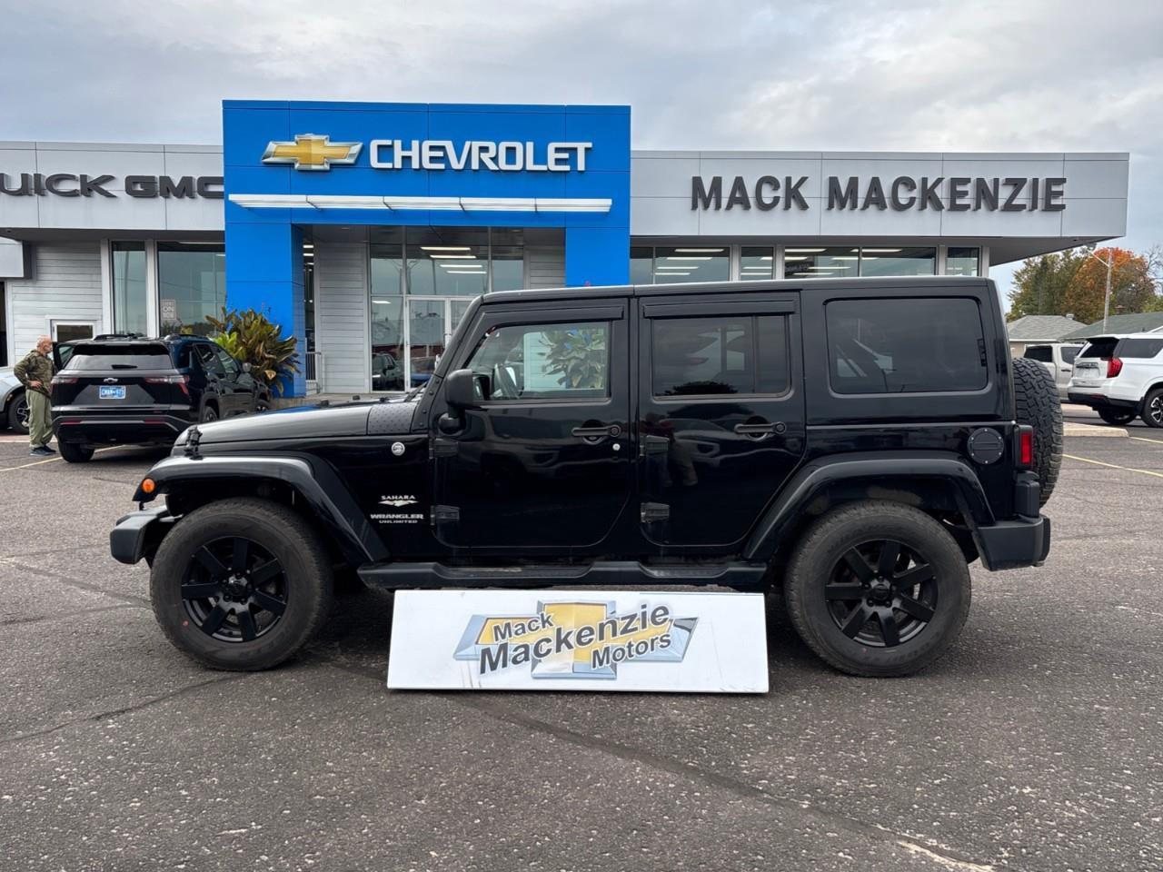 2015 Jeep Wrangler Unlimited Sahara Photo