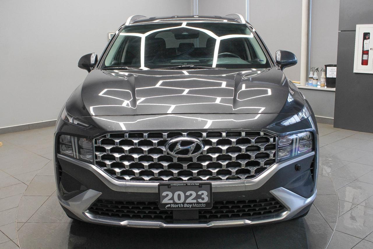 2023 Hyundai Santa Fe Preferred CLOTH UPHOLSTERY - APPLE CARPLAY AND ANDROID AUTO - NAVIGATION Photo