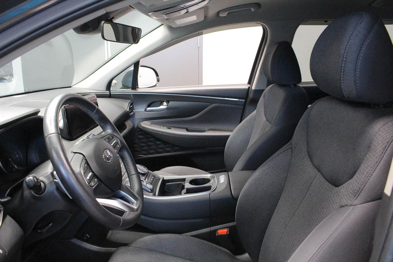 2023 Hyundai Santa Fe Preferred CLOTH UPHOLSTERY - APPLE CARPLAY AND ANDROID AUTO - NAVIGATION Photo
