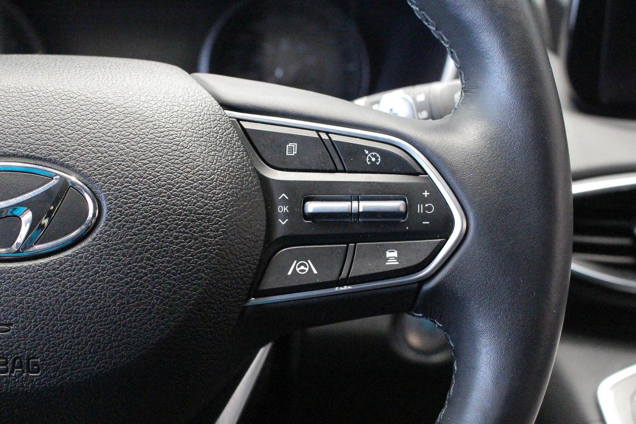 2023 Hyundai Santa Fe Preferred CLOTH UPHOLSTERY - APPLE CARPLAY AND ANDROID AUTO - NAVIGATION Photo