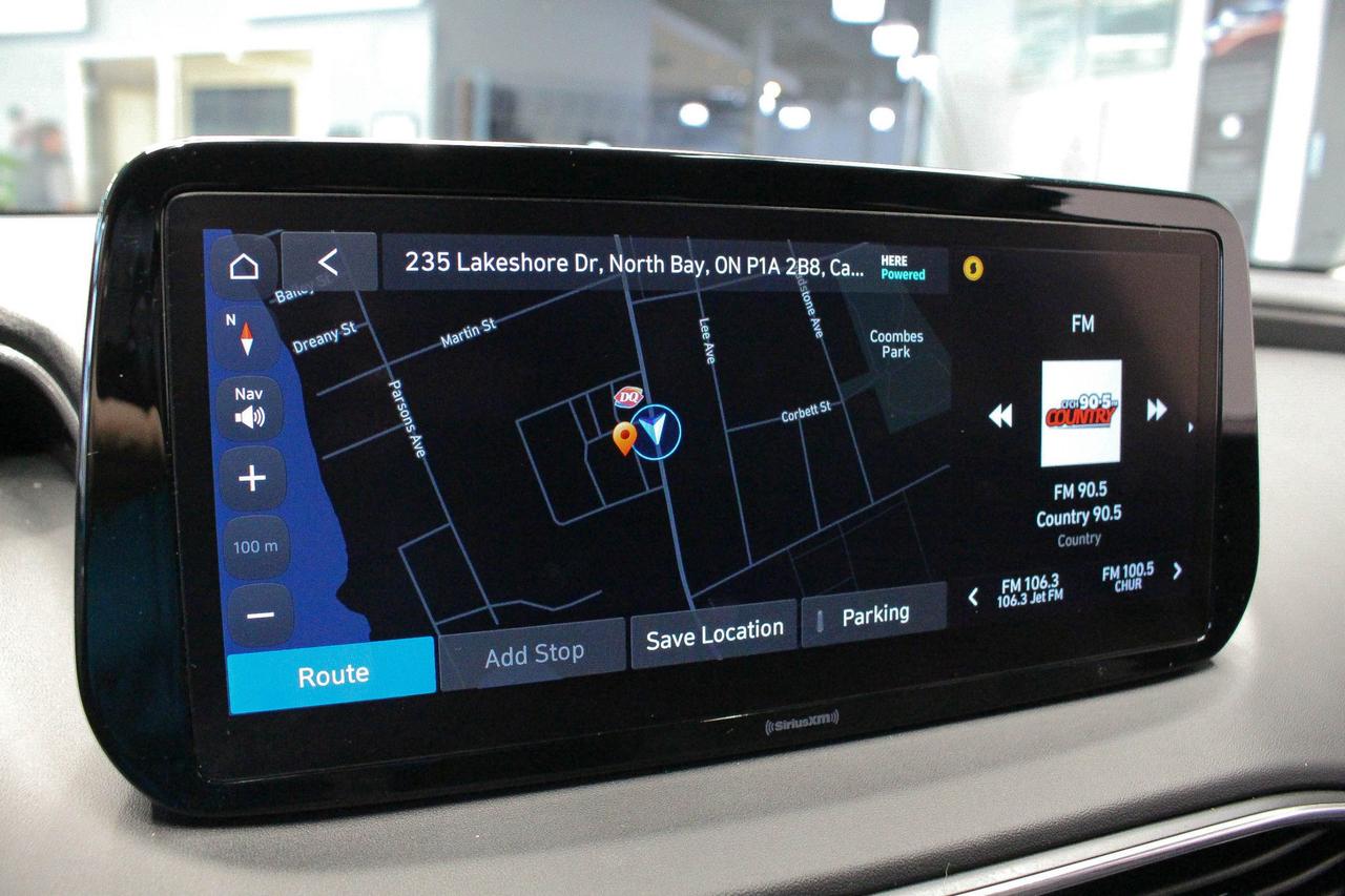 2023 Hyundai Santa Fe Preferred CLOTH UPHOLSTERY - APPLE CARPLAY AND ANDROID AUTO - NAVIGATION Photo