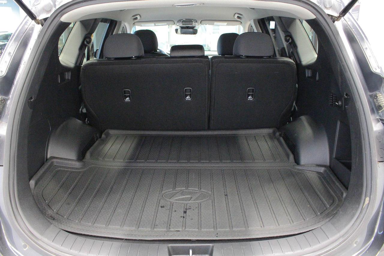 2023 Hyundai Santa Fe Preferred CLOTH UPHOLSTERY - APPLE CARPLAY AND ANDROID AUTO - NAVIGATION Photo