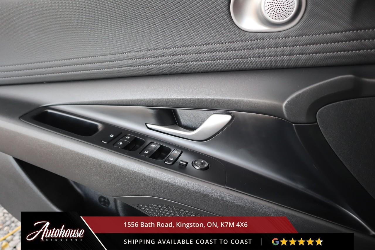 2025 Hyundai Elantra Preferred w/Tech Package SUNROOF - NAVIGATION Photo