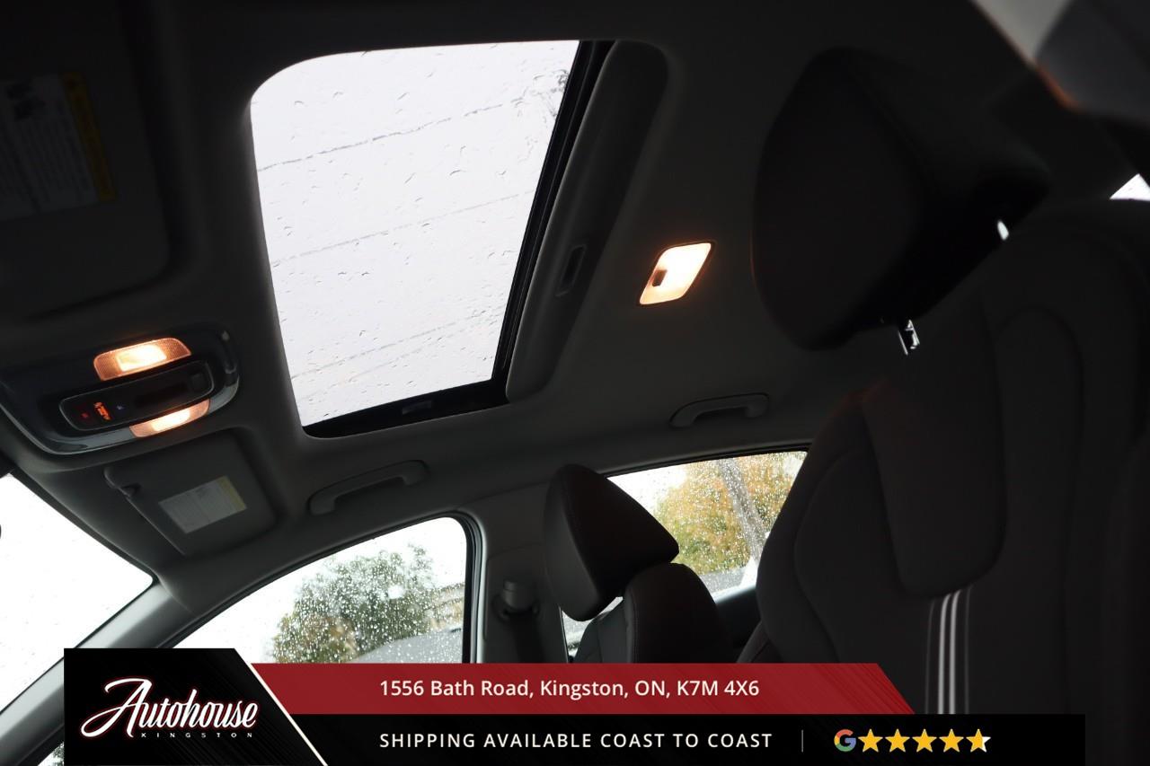 2025 Hyundai Elantra Preferred w/Tech Package SUNROOF - REMOTE START Photo