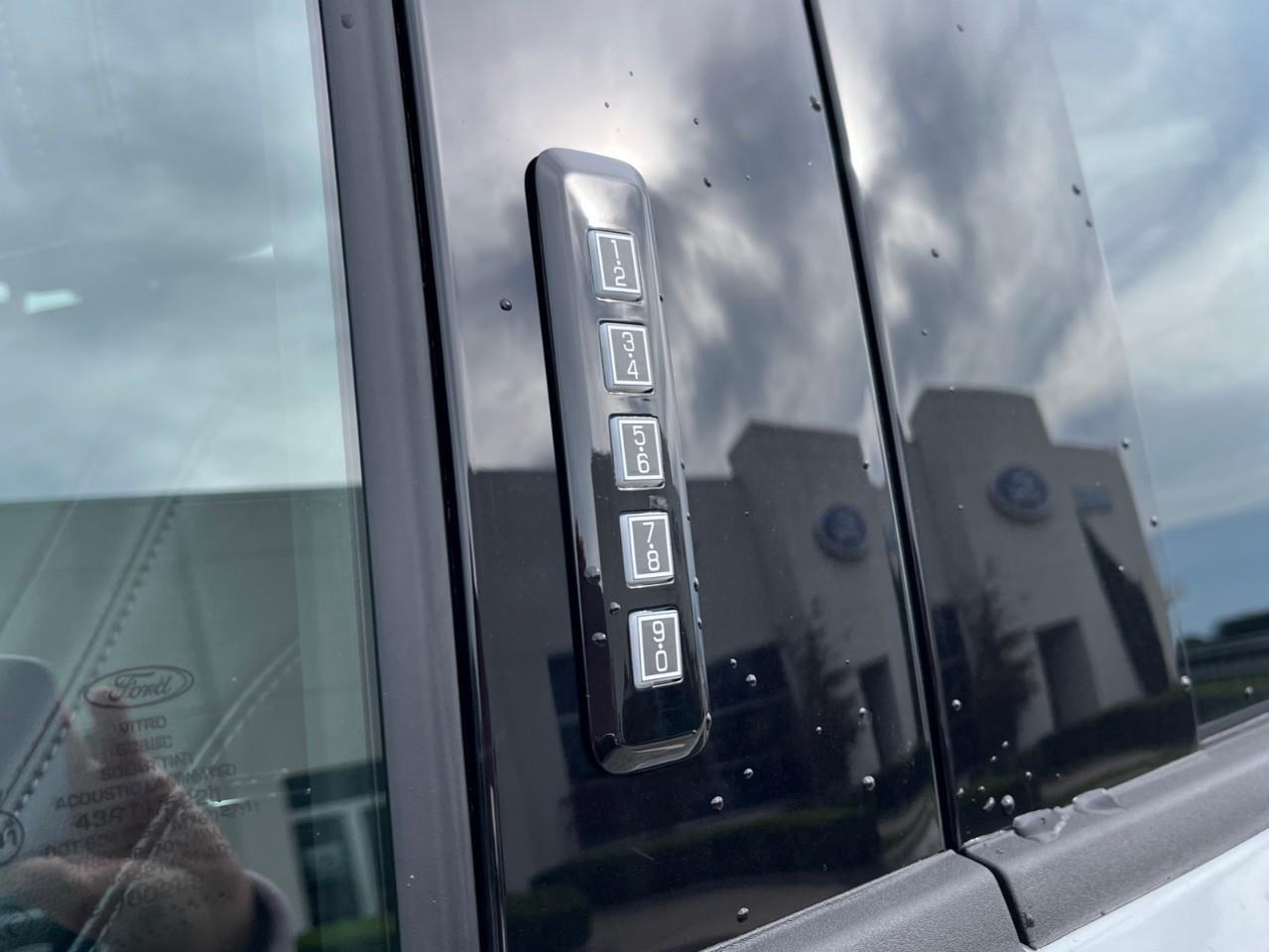 2026 Ford F-150 Lariat Photo