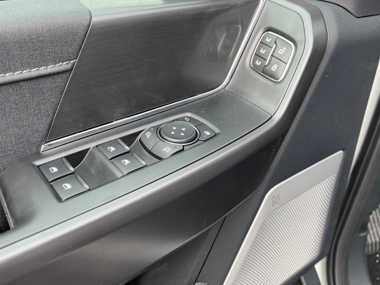 2026 Ford F-150 Lariat Photo