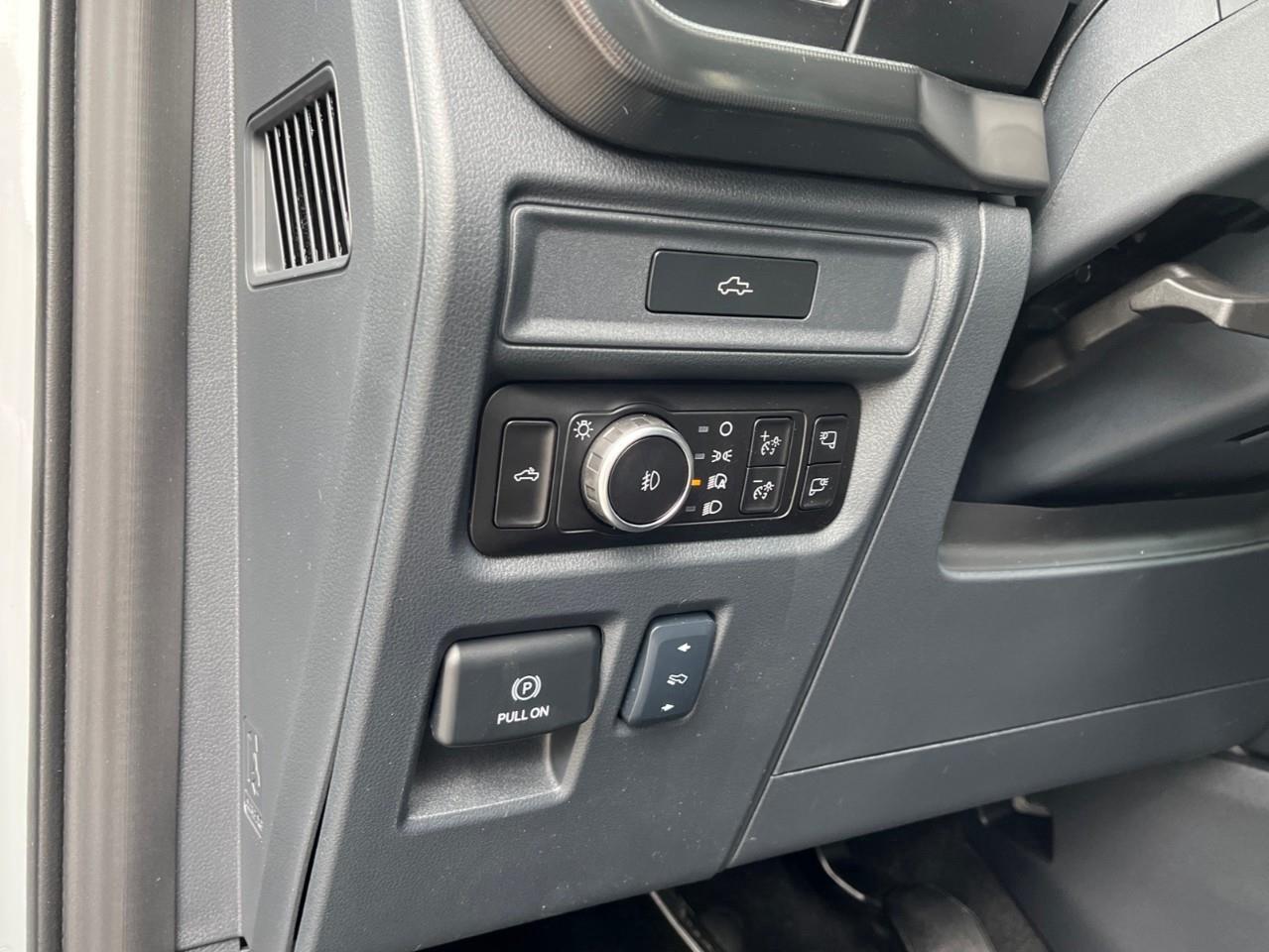 2026 Ford F-150 Lariat Photo