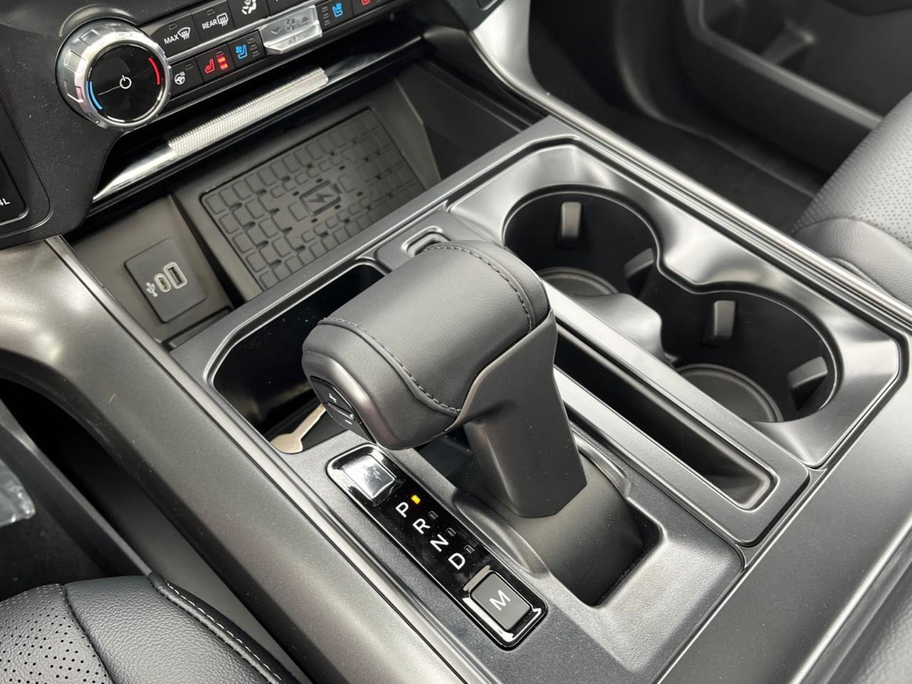 2026 Ford F-150 Lariat Photo