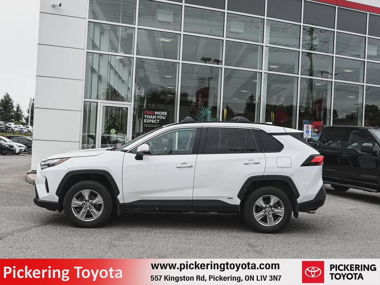 2024 Toyota RAV4 Hybrid XLE Photo4