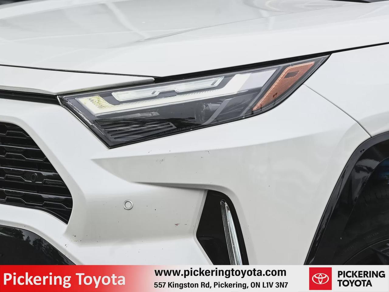 2022 Toyota RAV4 Hybrid XSE Photo5
