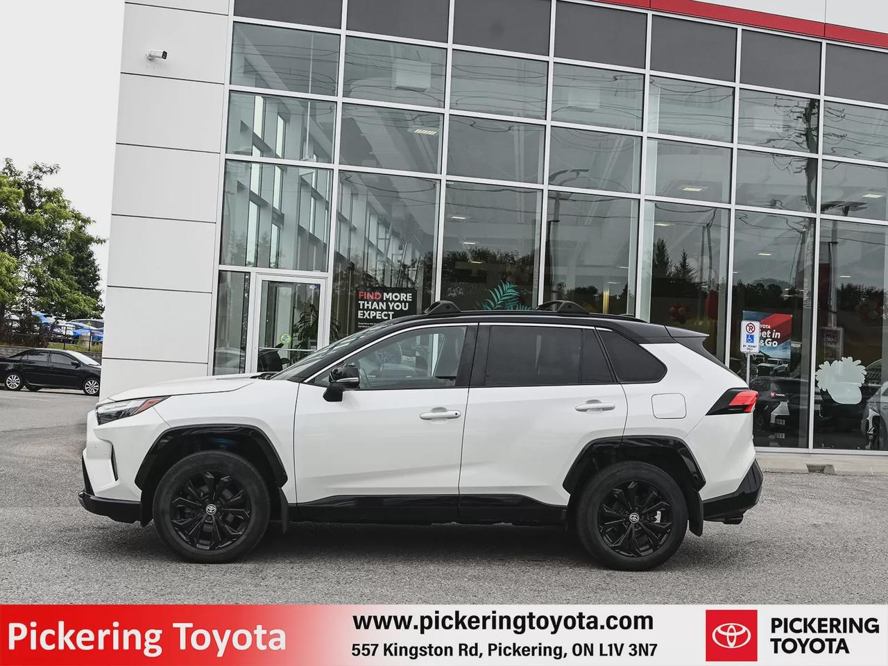 2022 Toyota RAV4 Hybrid XSE Photo