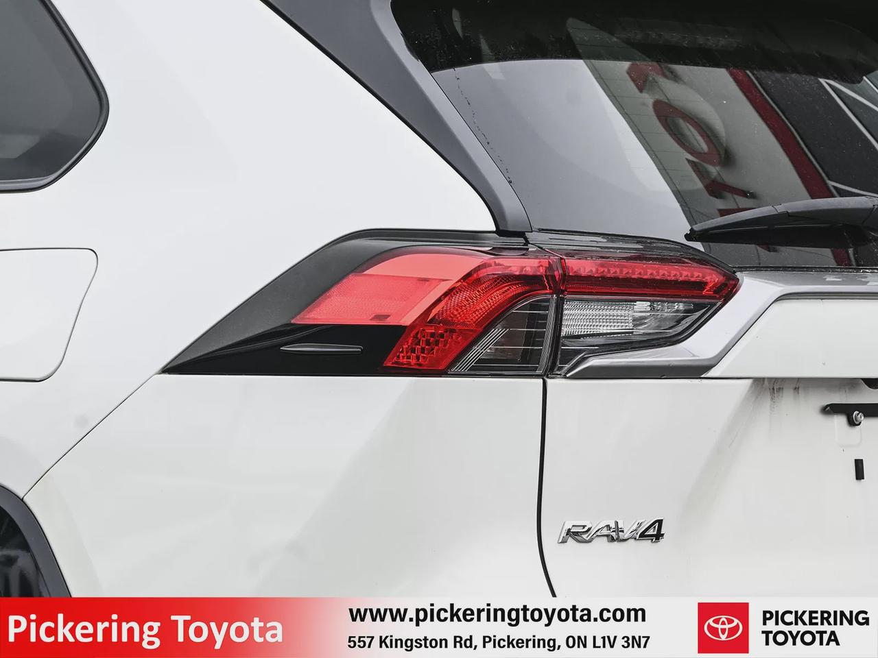 2022 Toyota RAV4 Hybrid XSE Photo