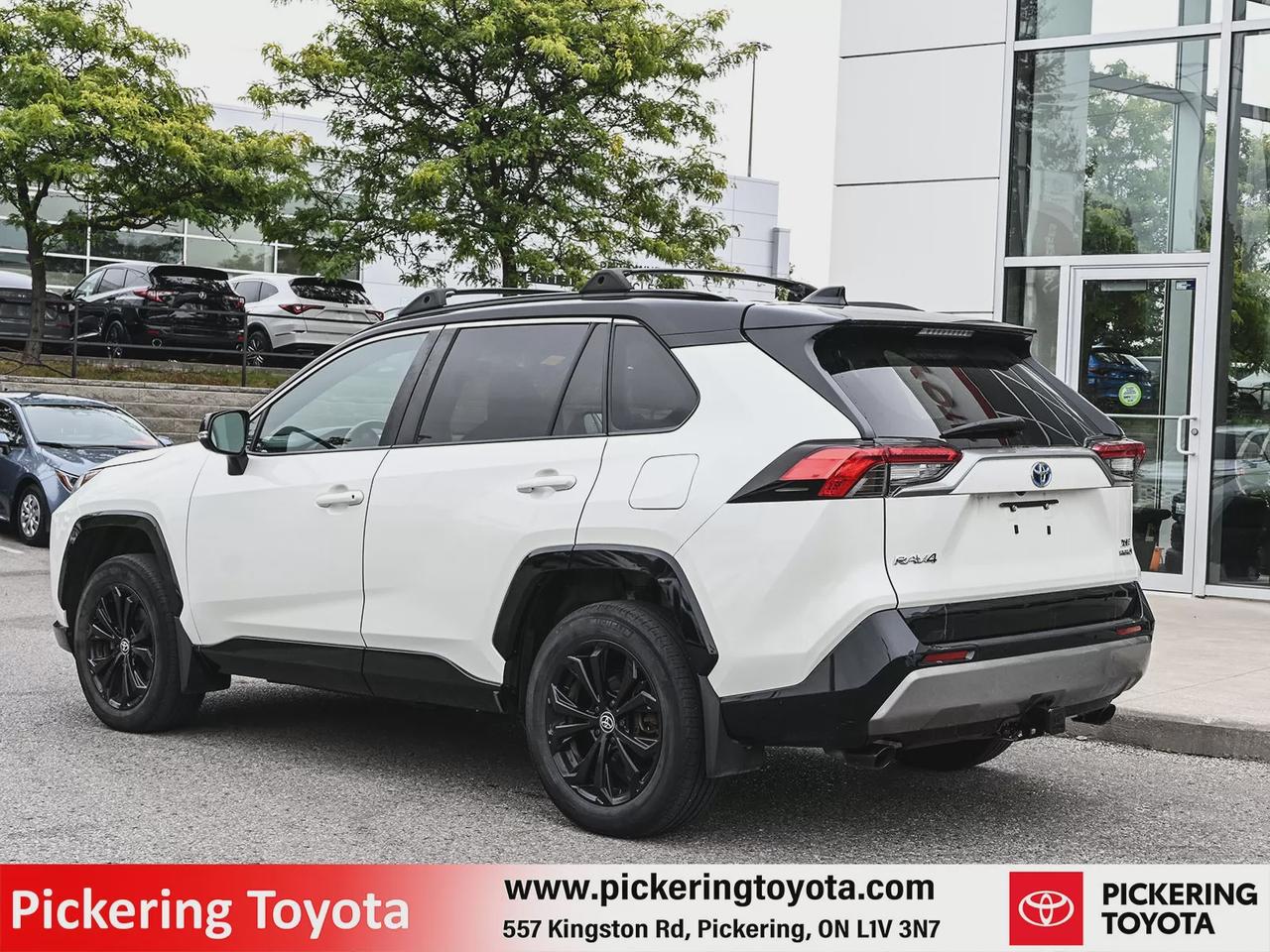 2022 Toyota RAV4 Hybrid XSE Photo