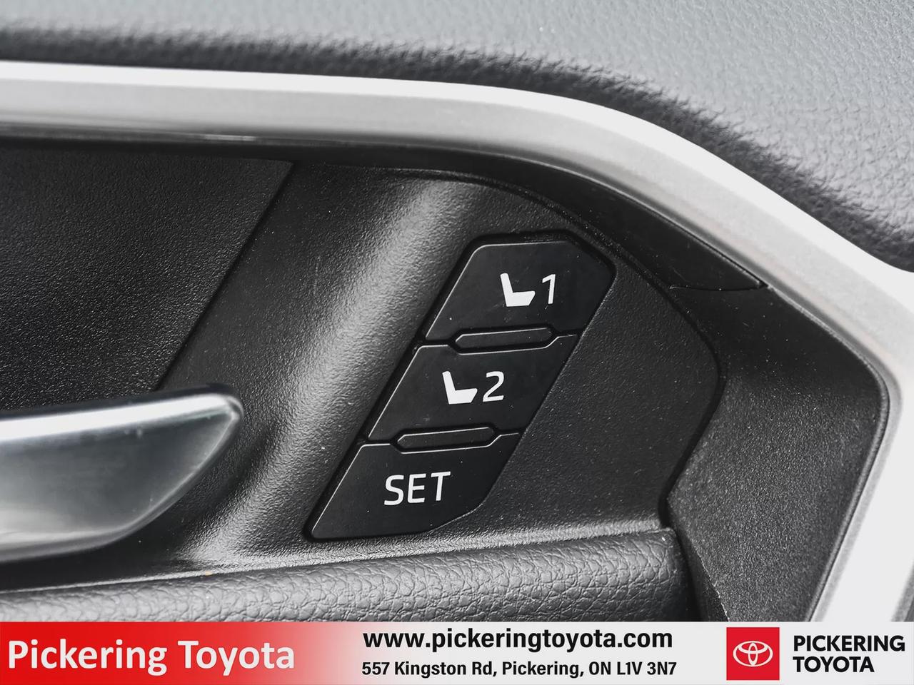 2022 Toyota RAV4 Hybrid XSE Photo