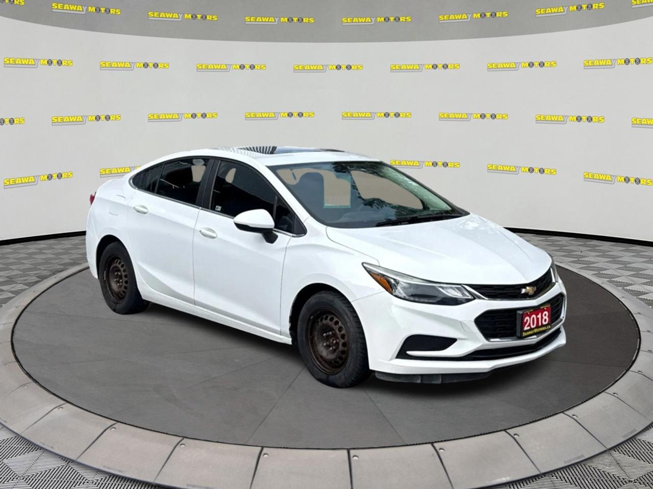 2018 Chevrolet Cruze LT - Photo #1