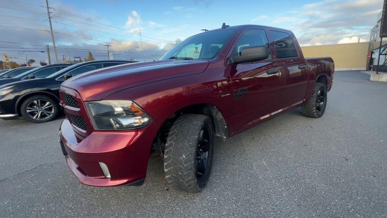 2019 RAM 1500 Classic ST 4x4, 6 PASSENGER, HEATED SEATS, REVERSE CAM, CRUISE CONTROL, BLUETOOTH!! Photo