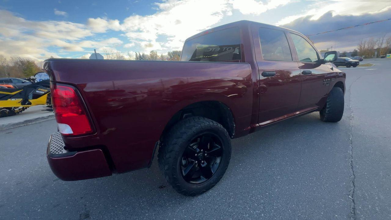 2019 RAM 1500 Classic ST 4x4, 6 PASSENGER, HEATED SEATS, REVERSE CAM, CRUISE CONTROL, BLUETOOTH!! Photo