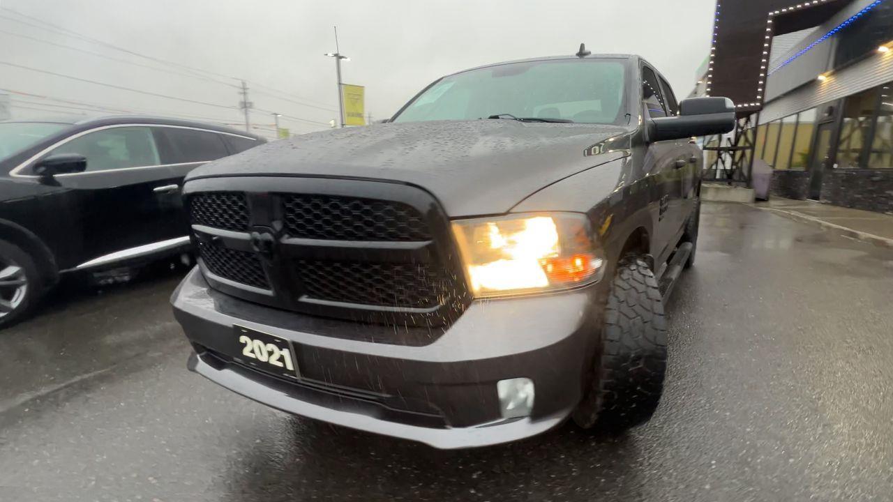 2021 RAM 1500 Classic Tradesman PREVIOUS DAILY RENTAL, 4x4, 6 PASSENGER, BLUETOOTH, CRUISE CONTROL, REVERSE CAM!! Photo
