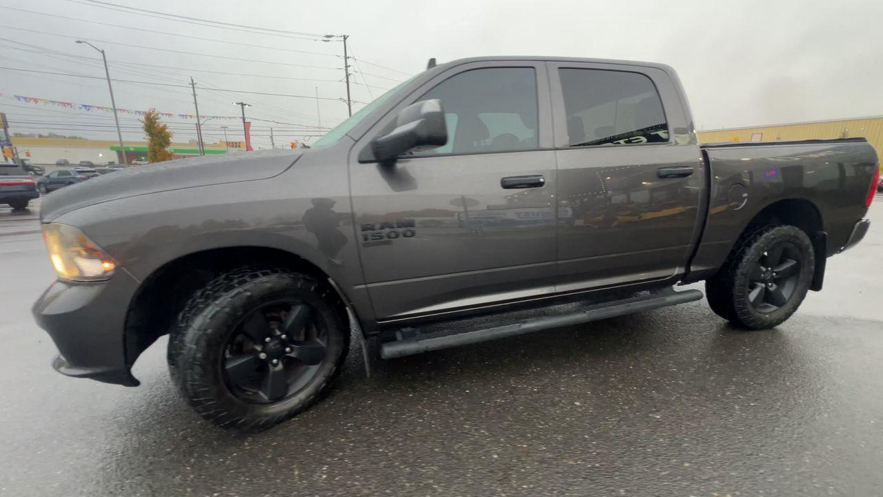 2021 RAM 1500 Classic Tradesman PREVIOUS DAILY RENTAL, 4x4, 6 PASSENGER, BLUETOOTH, CRUISE CONTROL, REVERSE CAM!! Photo