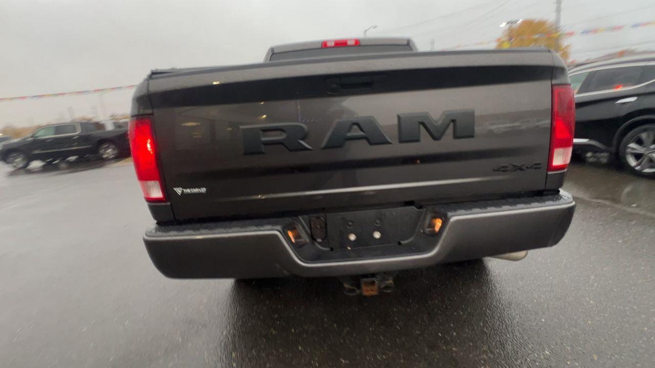 2021 RAM 1500 Classic Tradesman PREVIOUS DAILY RENTAL, 4x4, 6 PASSENGER, BLUETOOTH, CRUISE CONTROL, REVERSE CAM!! Photo