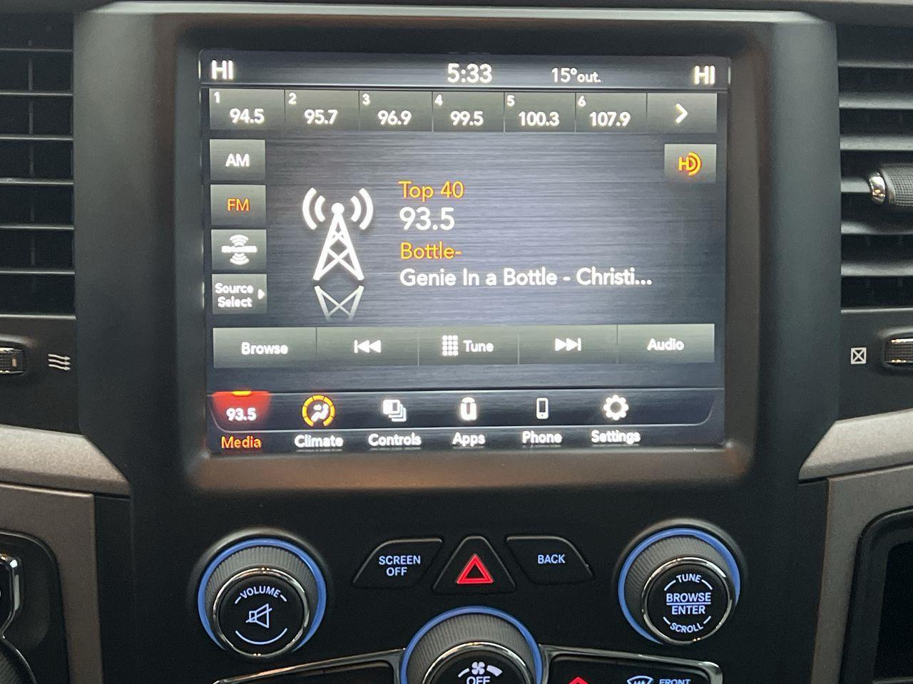 2021 RAM 1500 Classic Tradesman PREVIOUS DAILY RENTAL, 4x4, 6 PASSENGER, BLUETOOTH, CRUISE CONTROL, REVERSE CAM!! Photo