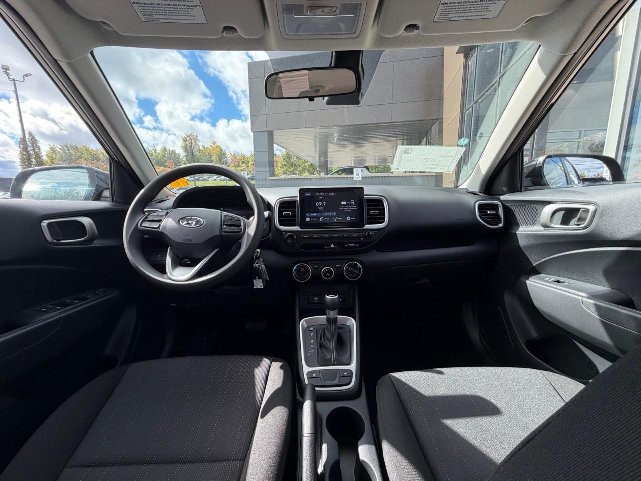 2026 Hyundai Venue Essential IVT Photo
