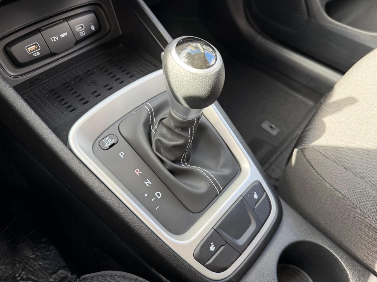 2026 Hyundai Venue Essential IVT Photo