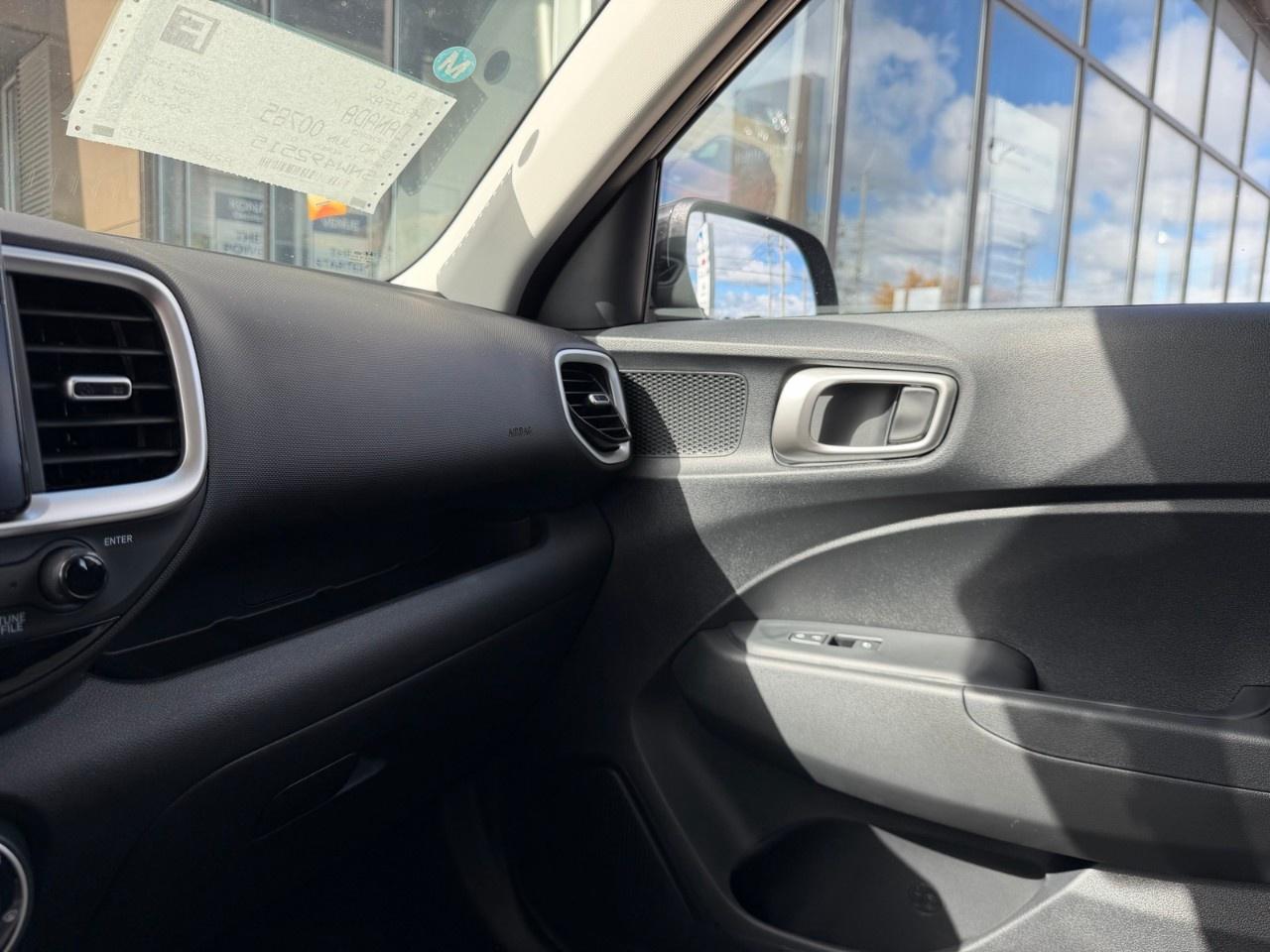 2026 Hyundai Venue Essential IVT Photo